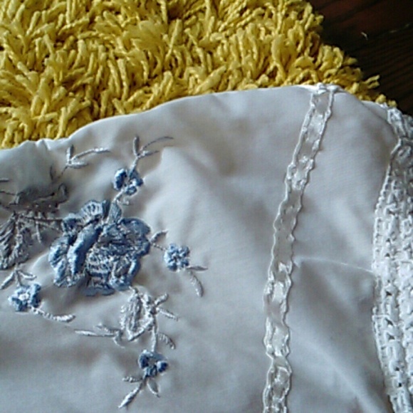 Vintage embroidered top - Picture 3 of 3